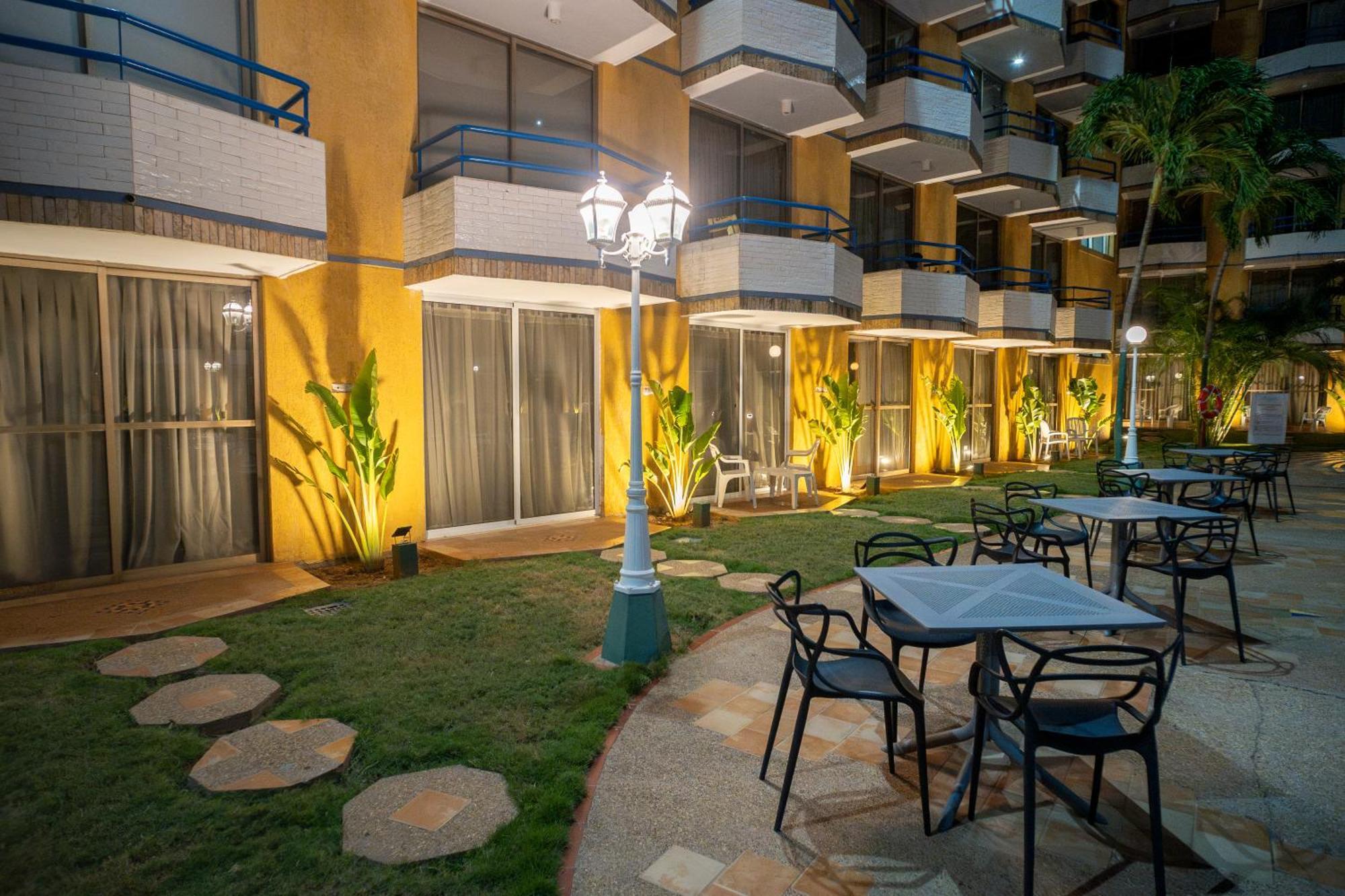 Hotel Margarita Dynasty Porlamar Extérieur photo